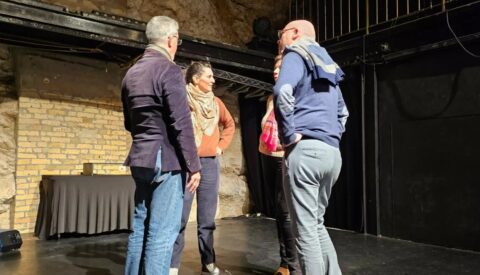 Le théâtre au service de la posture du cadre externalisé à temps partagé
